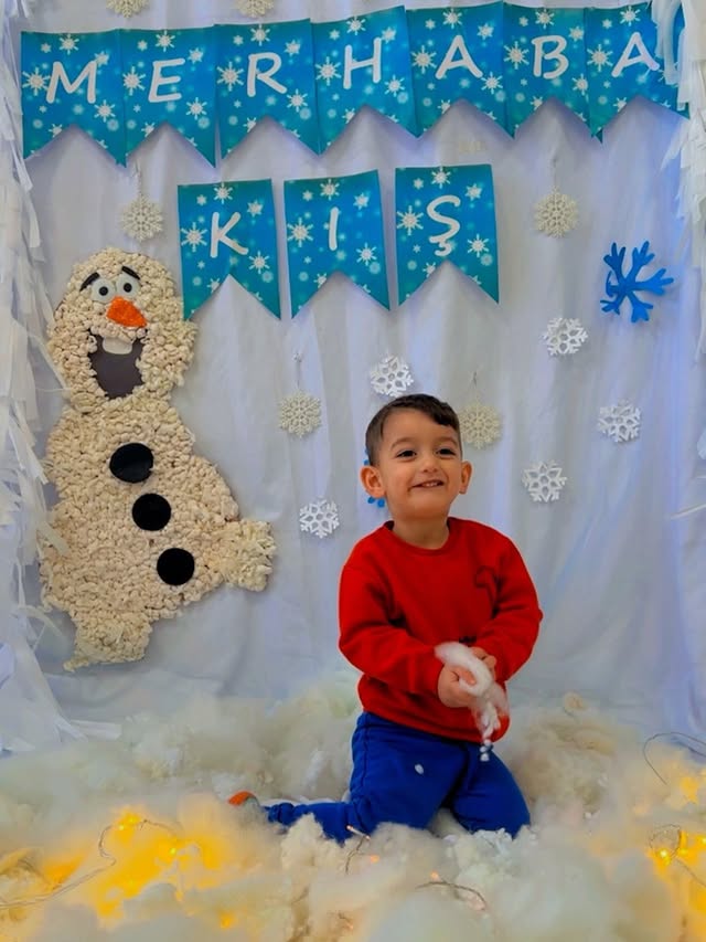 Her Sınıfın Fotoğrafları ve Tanıtımı